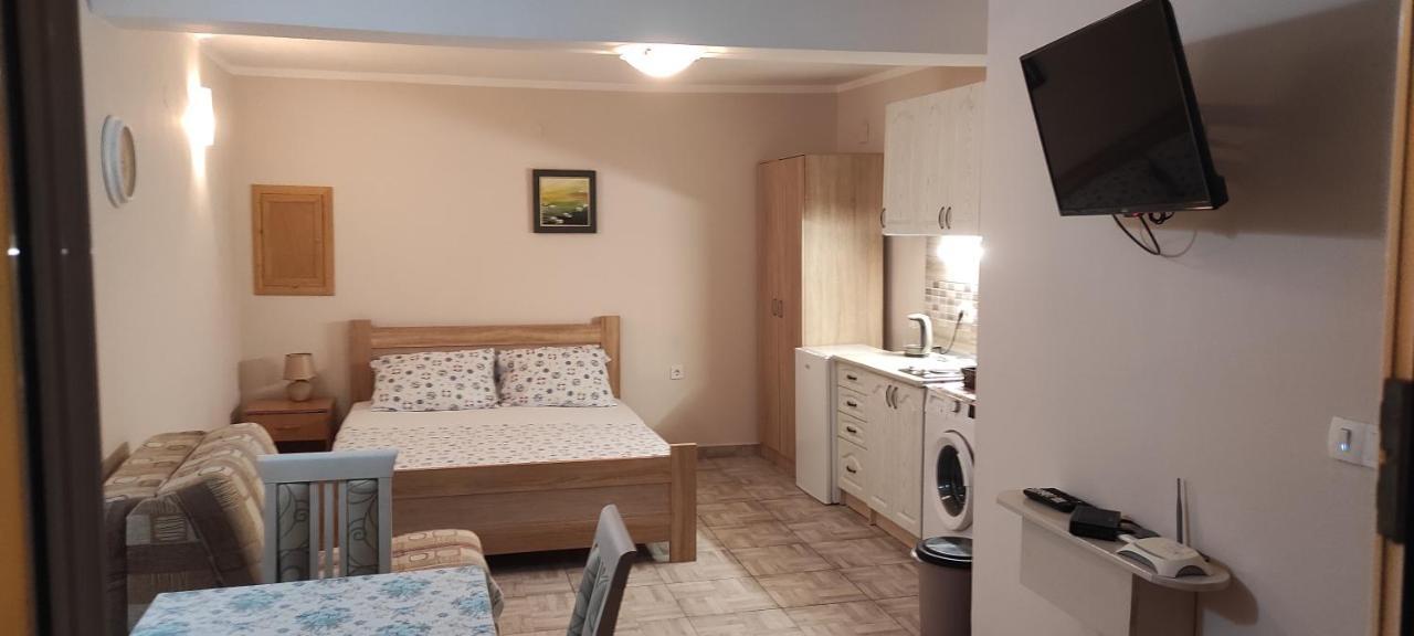 Apartman Pijavica Bijela Exteriör bild