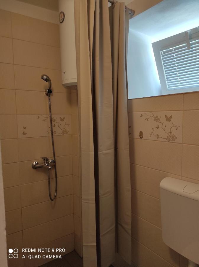 Apartman Pijavica Bijela Exteriör bild